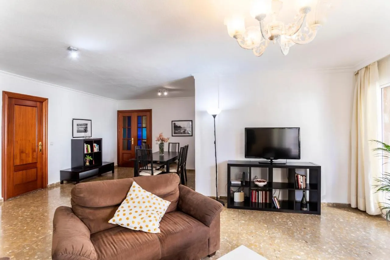 Playa Malagueta-Canovas, 8 Personas Apartment Malaga Spain
