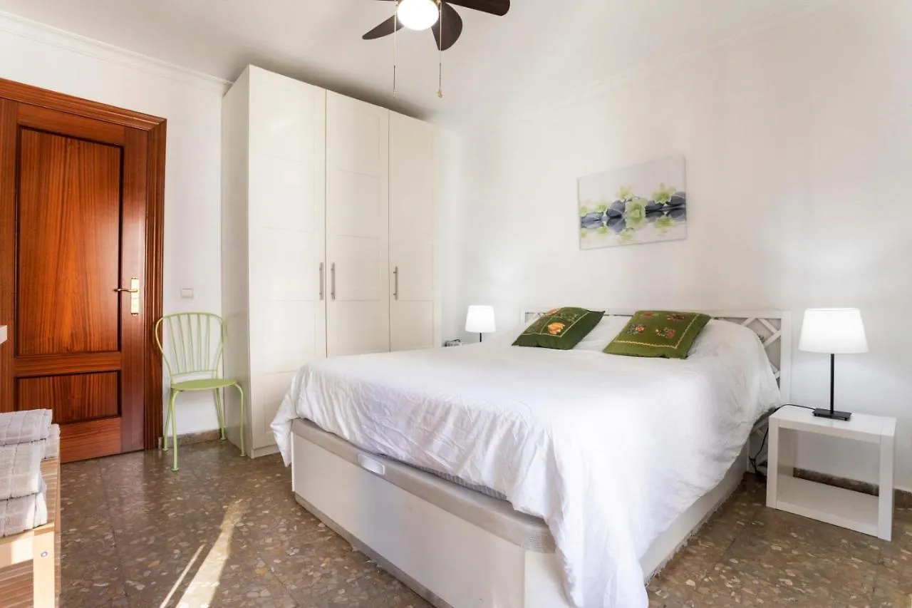 Playa Malagueta-Canovas, 8 Personas Apartment Malaga Spain