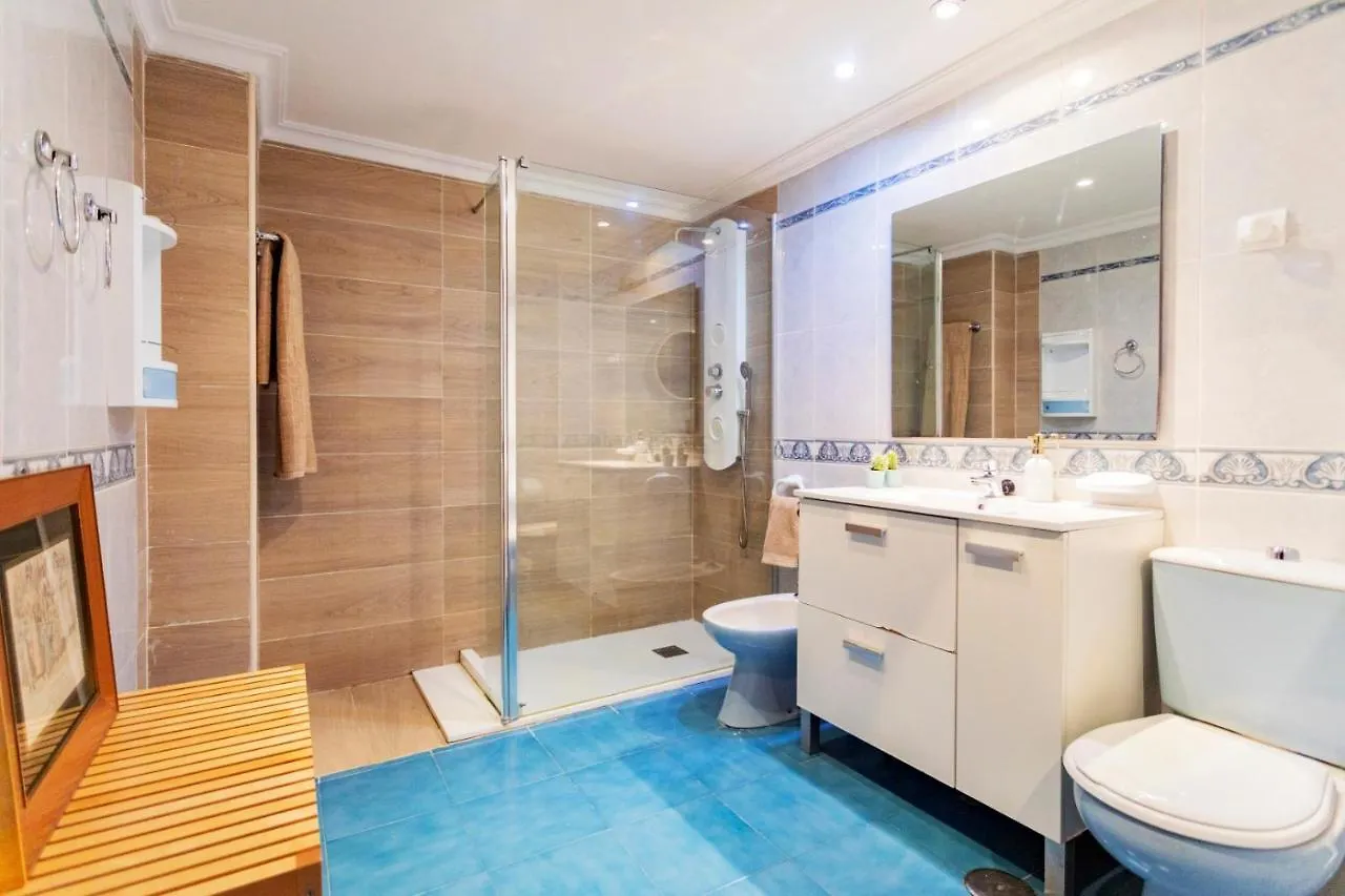 Playa Malagueta-Canovas, 8 Personas Apartment Malaga Spain