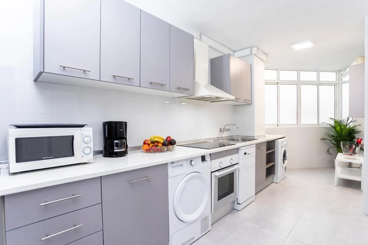Playa Malagueta-Canovas, 8 Personas Apartment Malaga