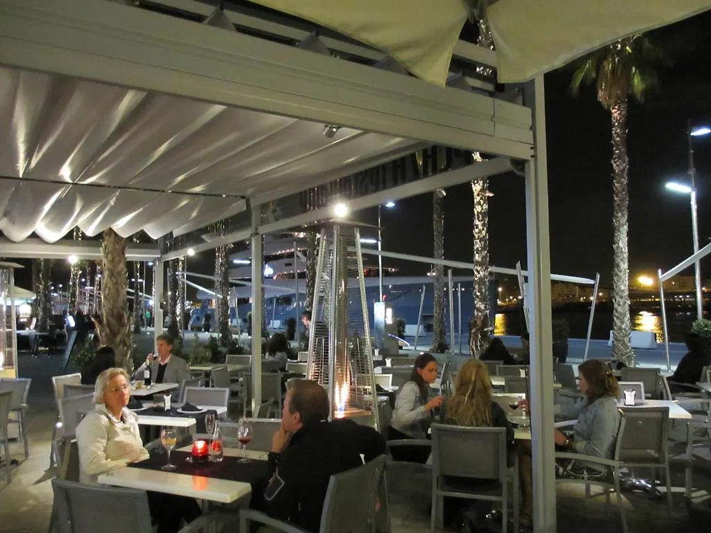 Playa Malagueta-Canovas, 8 Personas Apartment Malaga 0*,  Spain